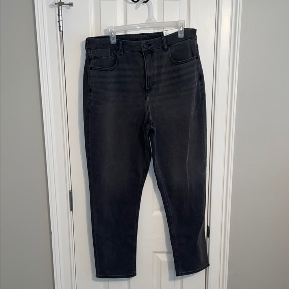 Women’s Curvy Mom Jeans in Black Obsidian